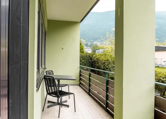 Paulis * בודנסדורף